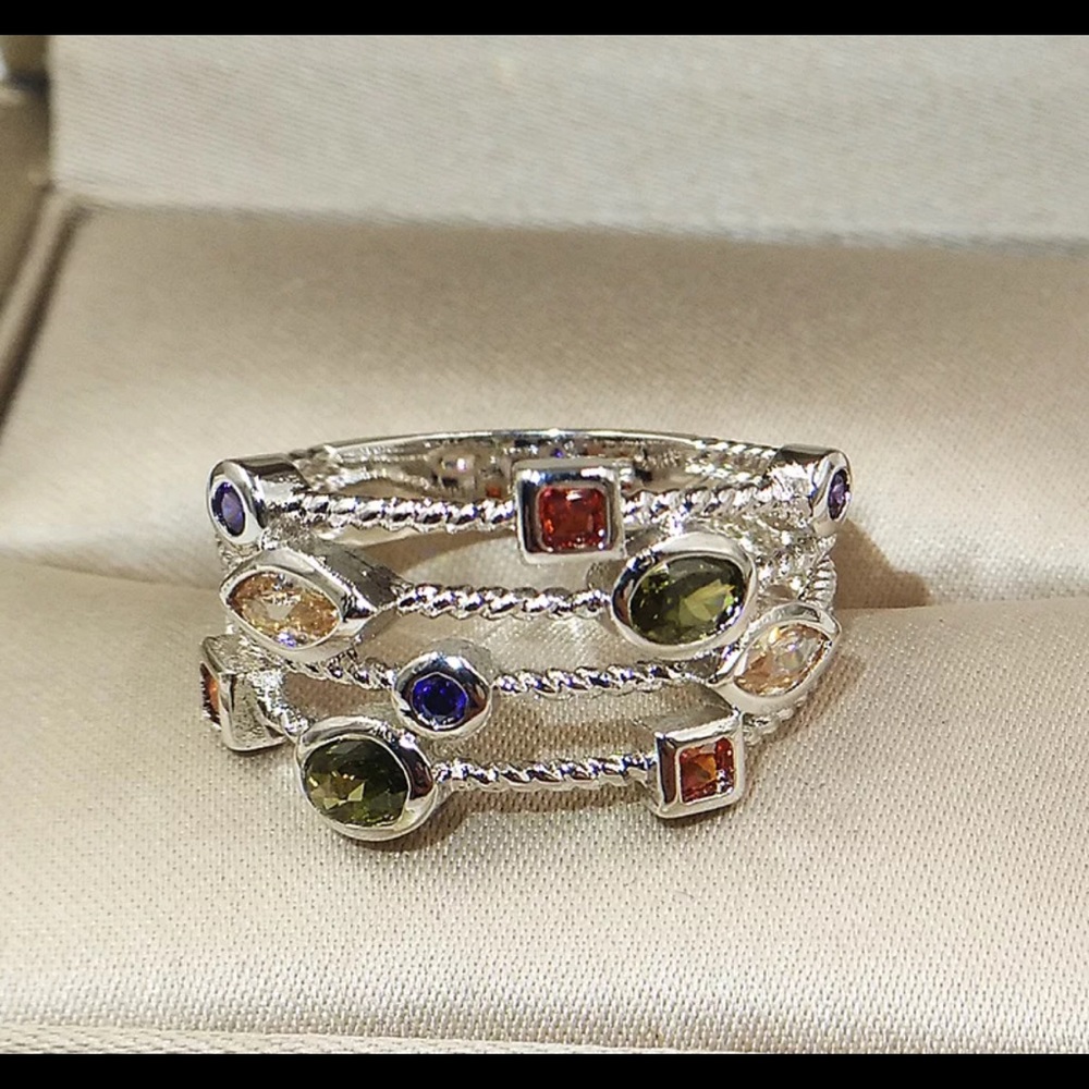 Sterling Silver Ring- - Picture 2 of 6